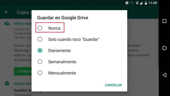 Pantalla de WhatsApp mostrando ajustes de copia de seguridad de chats