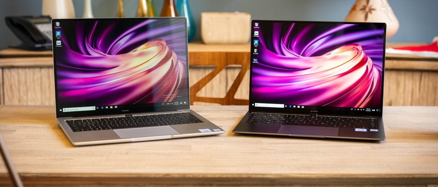 Laptops de distintas marcas en un entorno de compra para comparar especificaciones y precio